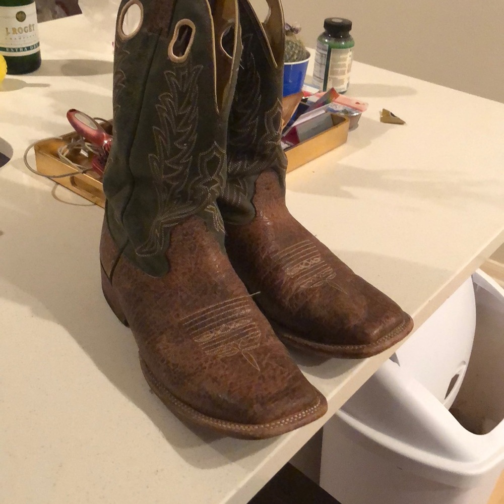 Size 11 cowboy boots